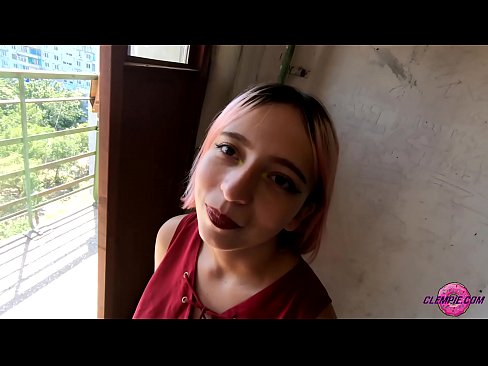 ❤️ شاگرد سينوئل چوسي ٿو هڪ اجنبي کي ٻاهر جي پوئتي ۾ - هن جي منهن تي ❤️❌ ❤